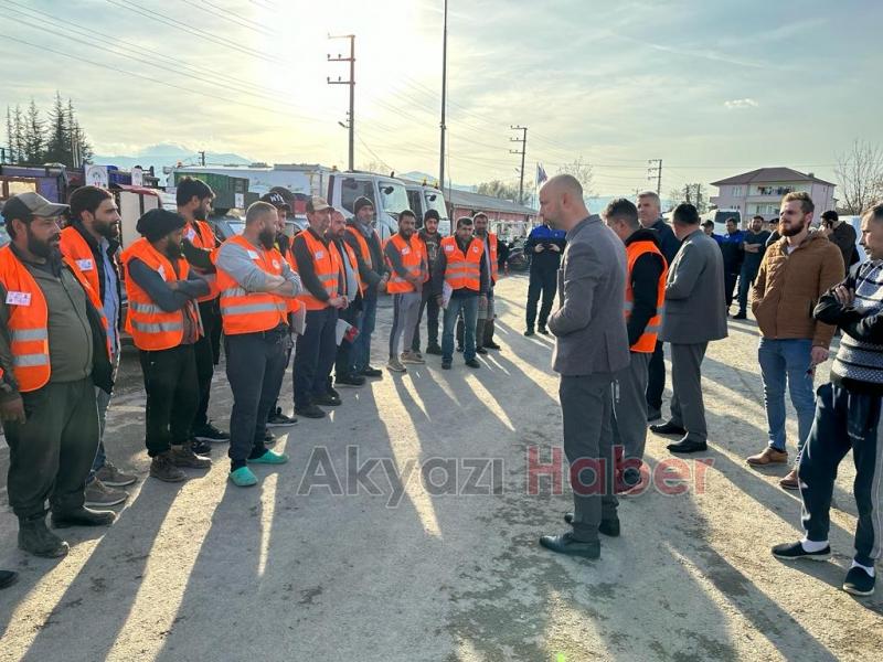 Akyazı’da atık toplayıcılar kimliklendi