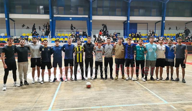 Akyazı'da KYK öğrencileri için futsal turnuvası yapıldı