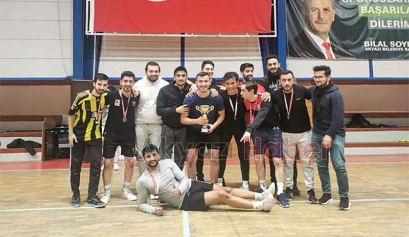 Akyazı'da KYK öğrencileri için futsal turnuvası yapıldı
