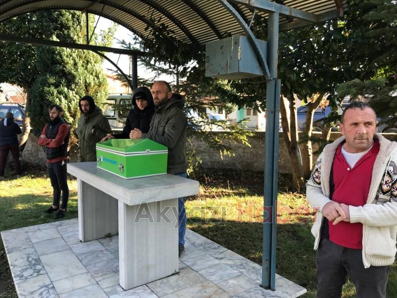  Ömer Ali dualarla defnedildi 