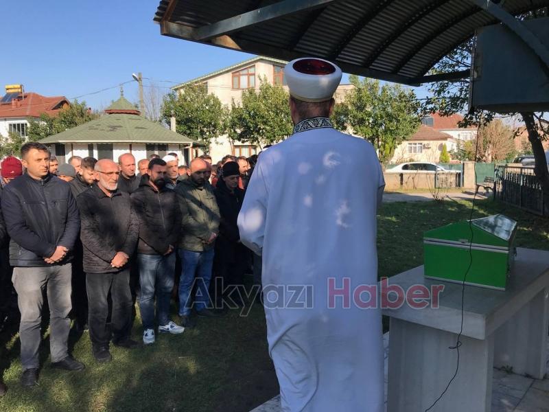  Ömer Ali dualarla defnedildi 