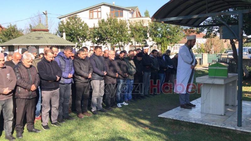  Ömer Ali dualarla defnedildi 