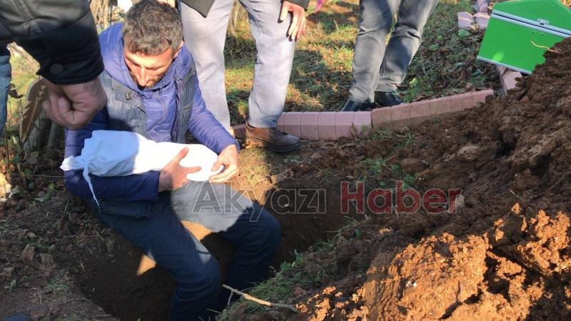  Ömer Ali dualarla defnedildi 