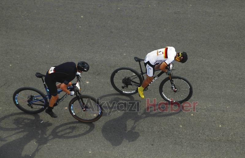 Büyükşehir her yerde bisikleti anlatıyor