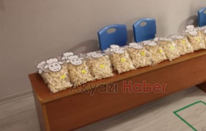 Miraç Camii'nde yerli malı temalı hayır pazarı