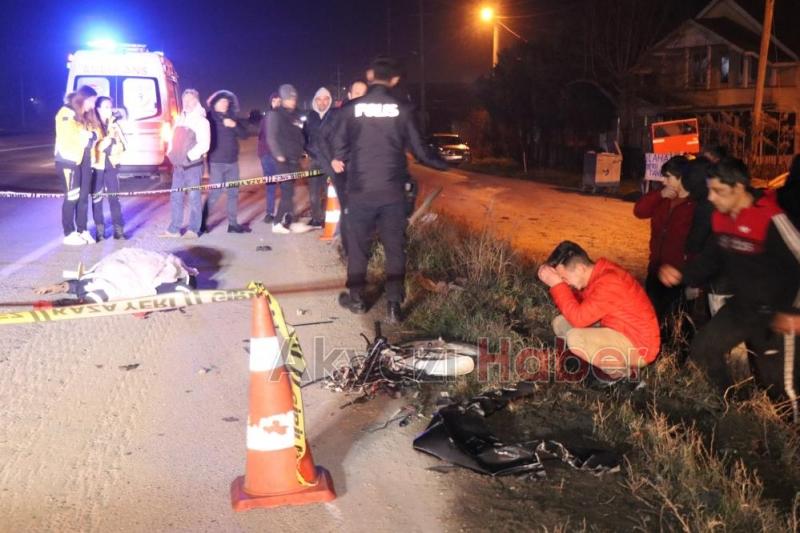Motosiklet ikiye bölündü sürücü öldü
