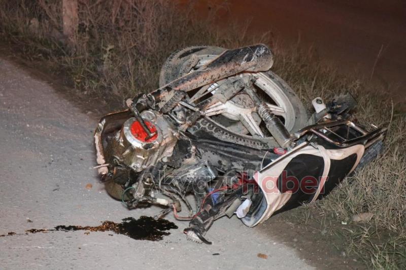 Motosiklet ikiye bölündü sürücü öldü