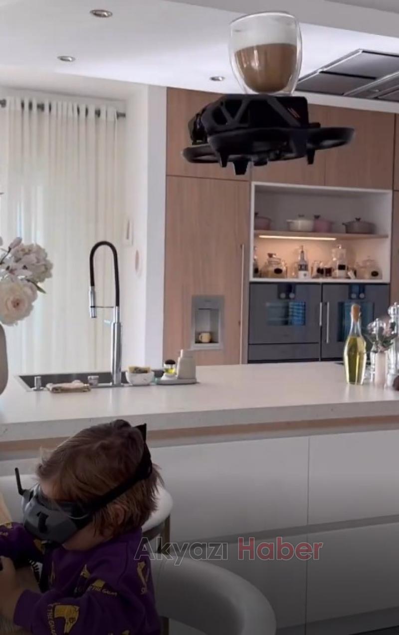 Kenan'ın oğlu anne ve babasına dron ile kahve servisi yaptı