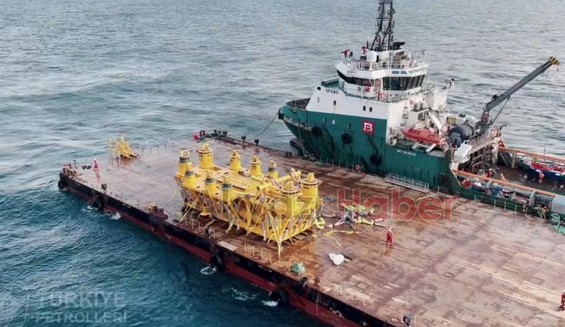 Sakarya Gaz Sahası'ndaki toplama haznesi Çepni denize indirildi