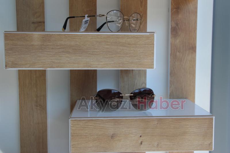 20 Yıllık deneyimle Esra Optik