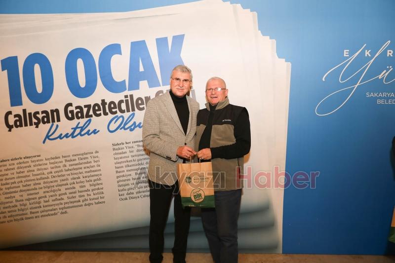 Yüce, gazetecilerle buluştu