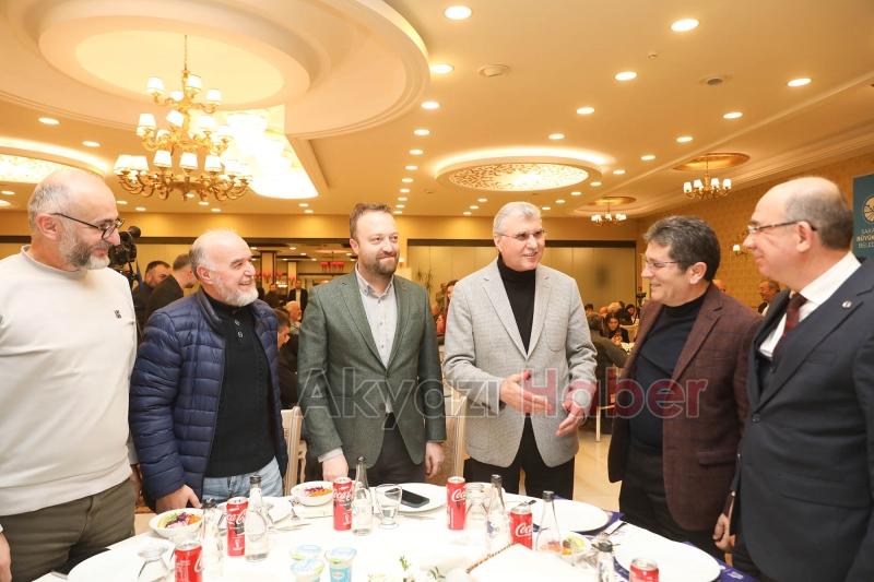 Yüce, gazetecilerle buluştu