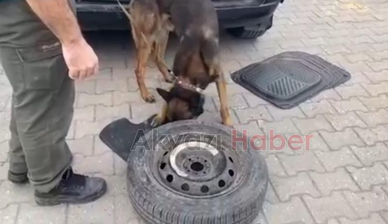 Otoyoldaki uyuşturucu operasyonu kamerada