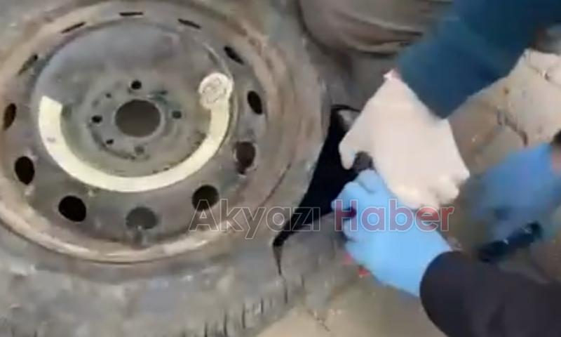 Otoyoldaki uyuşturucu operasyonu kamerada