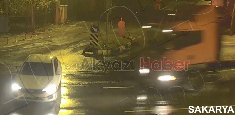 Tırların otomobilleri biçtiği anlar kamerada