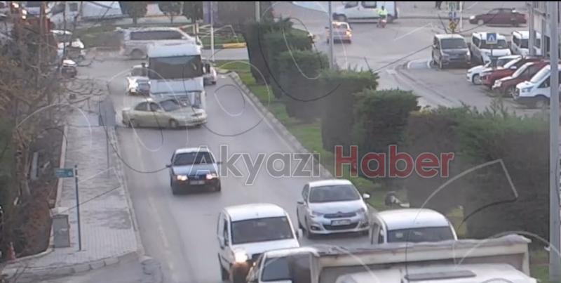 Tırların otomobilleri biçtiği anlar kamerada