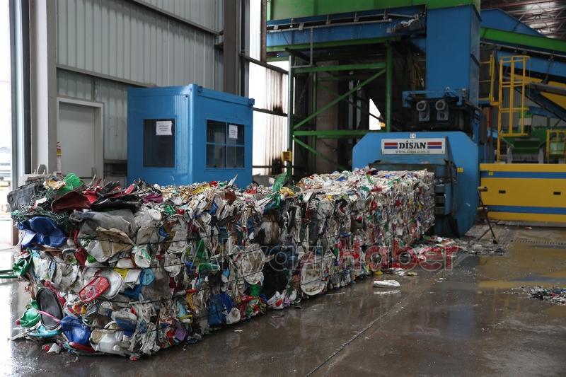 Büyükşehir çöpten 100 bin kişinin elektriğini üretti