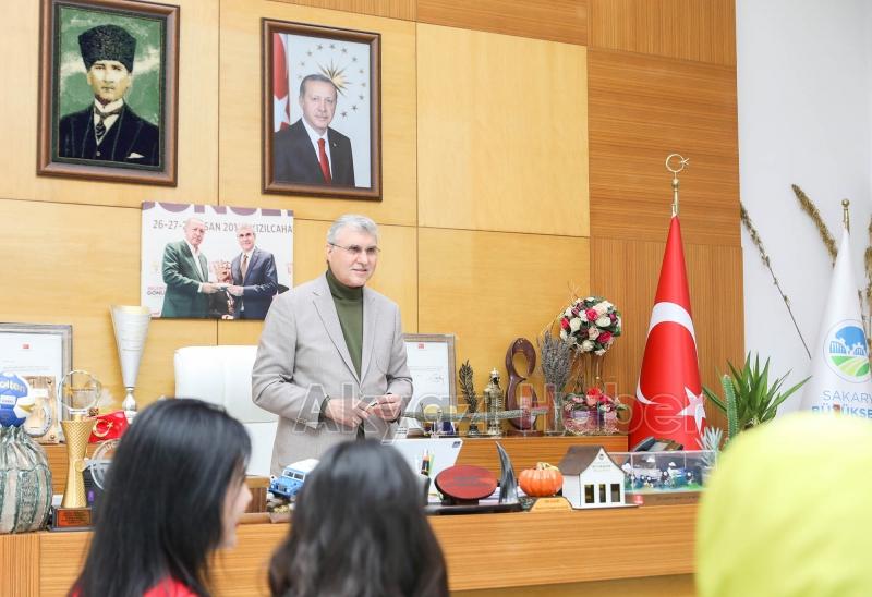 AB projesinin temsilci heyetini makamında ağırladı