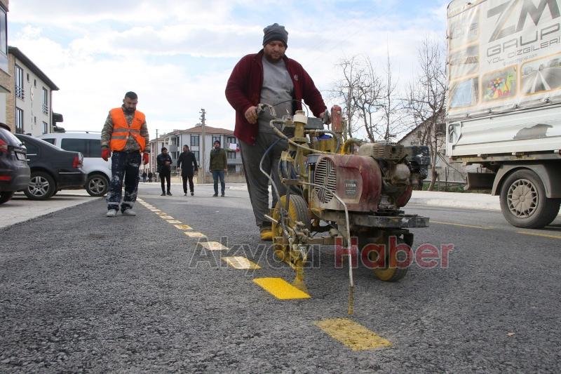 Akyazı’nın sokakları güzelleşmeye devam ediyor