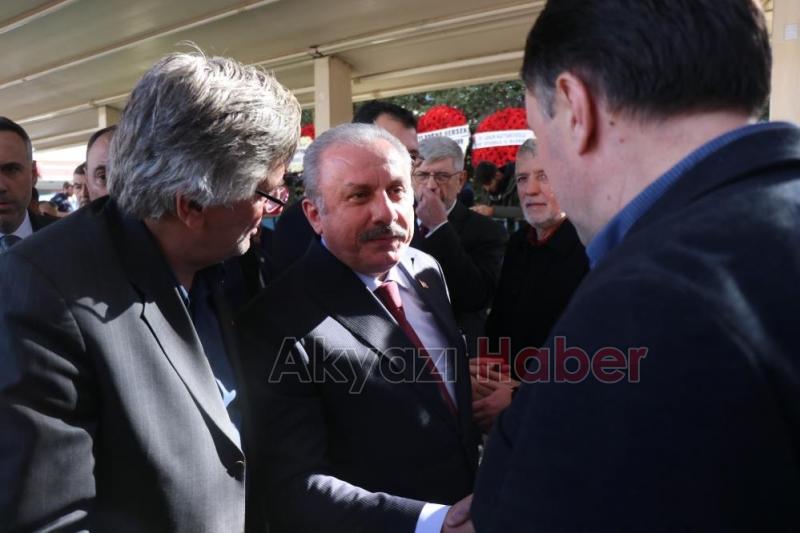 93 yaşında hayatını kaybeden eski milletvekili toparağa verildi