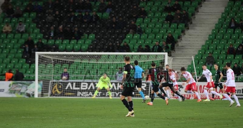 Sakaryaspor, eksi olan averajını ikinci devrede artıya çevirdi