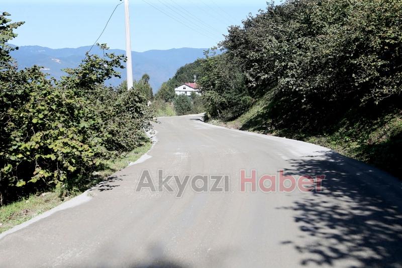 Akyazı'da 6 mahalleye beton yol