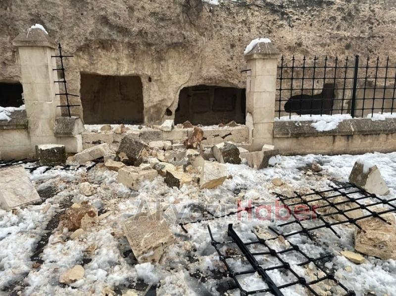 Tarihi Gaziantep Kalesi, depremde yıkıldı