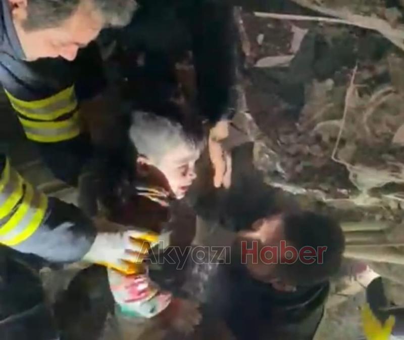 Enkazlardan umutlandıran haberler geliyor