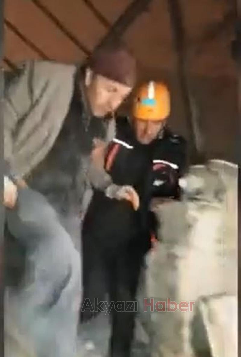 Enkazlardan umutlandıran haberler geliyor