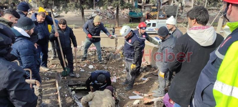 Büyükşehir Belediyesi tüm ekipleriyle afet bölgesinde 