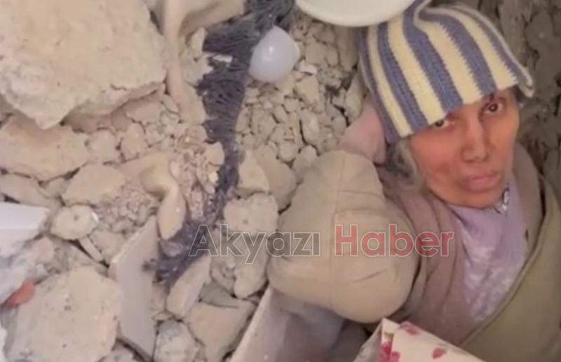 Sakarya ekibinin can kurtarma mücadeleleri kamerada