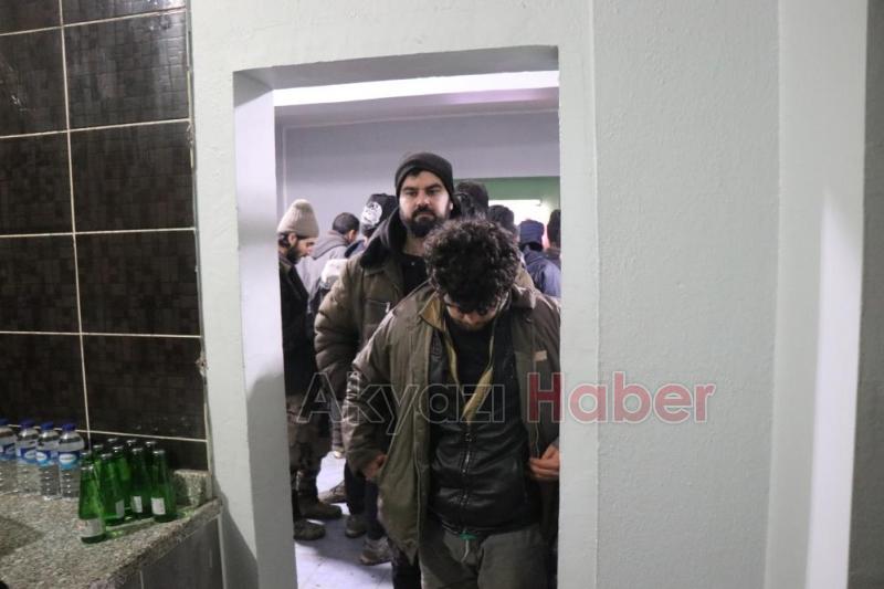 Bir tır dolusu Afganı Akyazı'ya bıraktılar