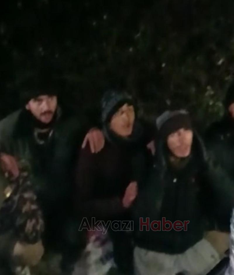 Akyazı'da gençler kaçan Afganlıları tarladan böyle topladı