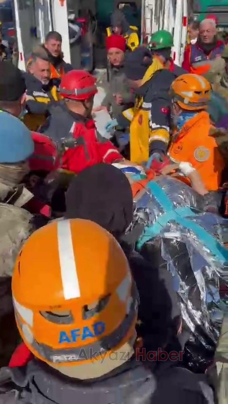 Sakarya itfaiyesi 10’uncu günde enkazdan sağ olarak çıkartıldı