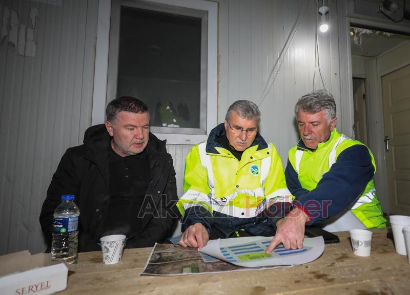 Büyükşehir depremzedeler için  gece-gündüz mesaide