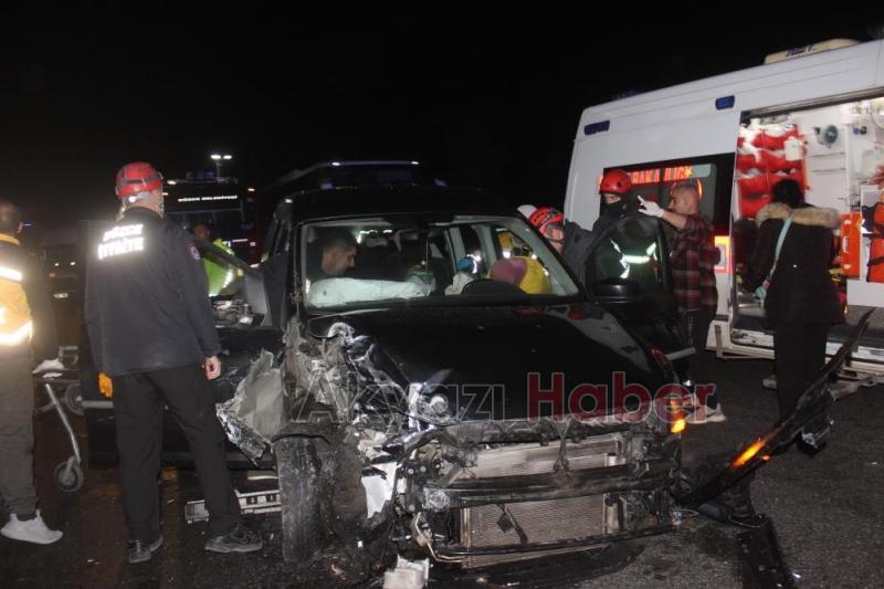 TEM Otoyolu'nda feci kaza: 2 ölü, 7 yaralı