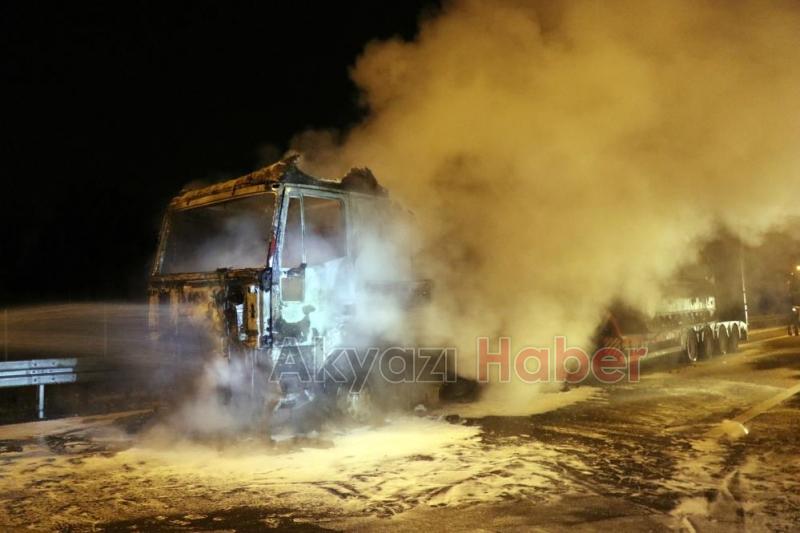 Deprem bölgesine iş makinesi götürüyordu, küle döndü