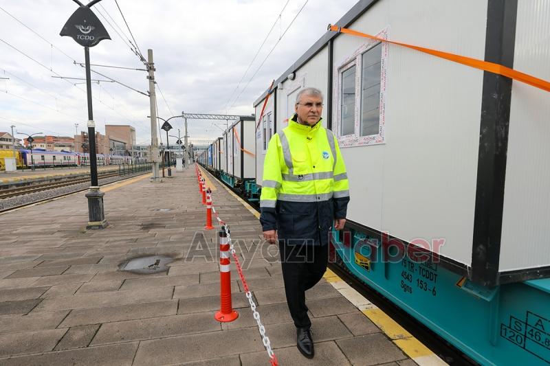 Büyükşehirin hazırladığı 250 konteyner deprem bölgesine gönderildi