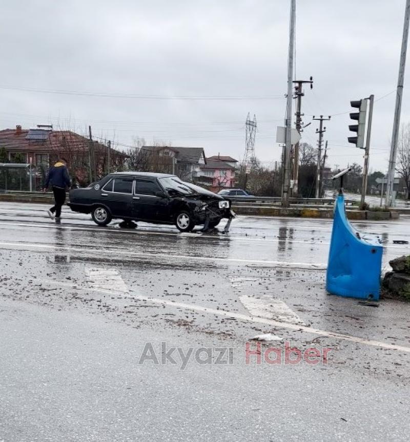 Önündeki araca çarptı