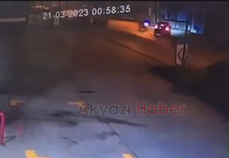 Otomobil ile motosiklet kafa kafaya böyle çarpıştı