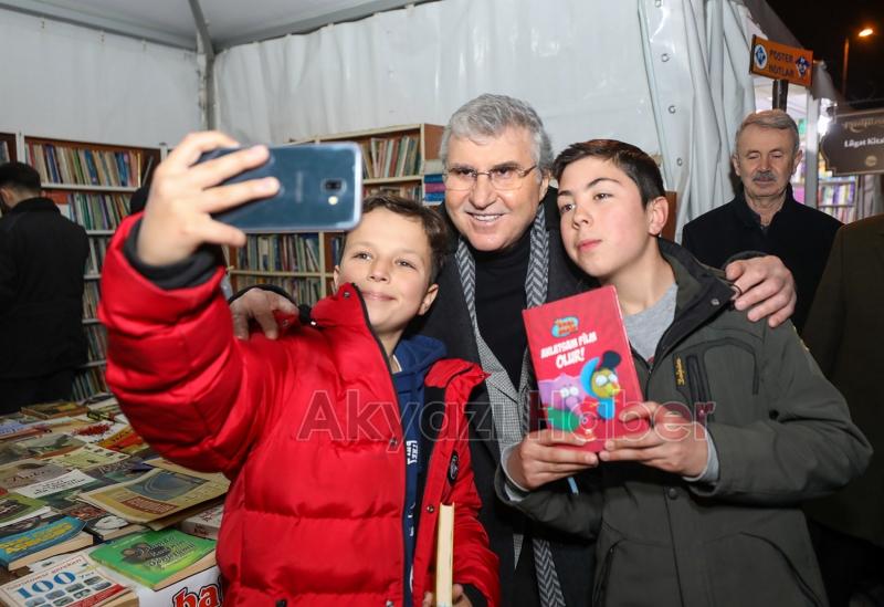 Ramazan Kitap Sokağı’nın açılışını yapıldı