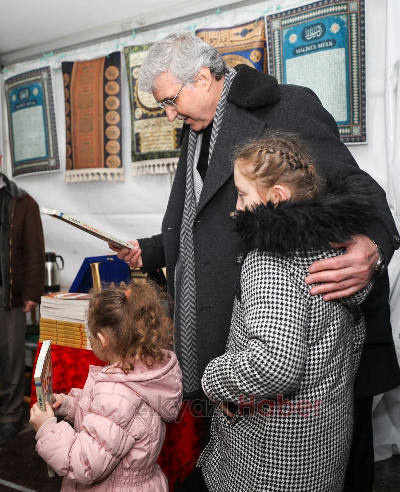 Ramazan Kitap Sokağı’nın açılışını yapıldı