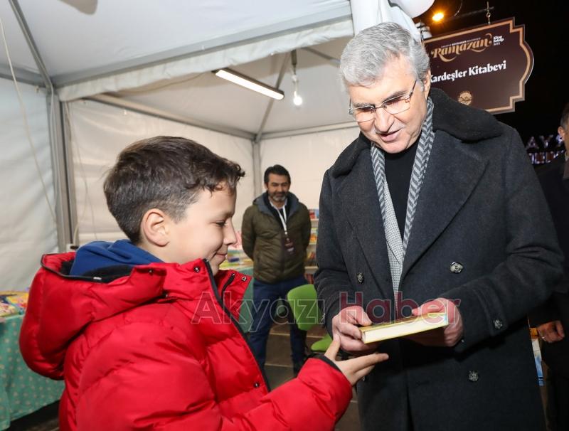 Ramazan Kitap Sokağı’nın açılışını yapıldı