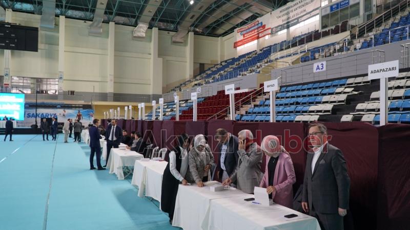 AK Parti'de temayül günü