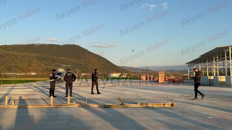 Askeri helikopter Akyazı'ya acil iniş yaptı