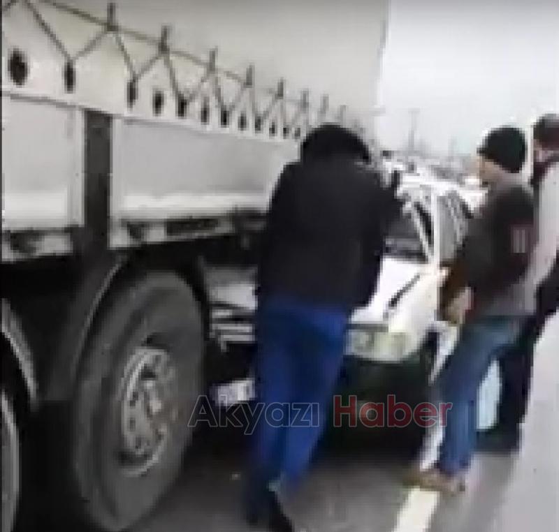 Tıra ok gibi saplandı: Sürücü ağır yaralı