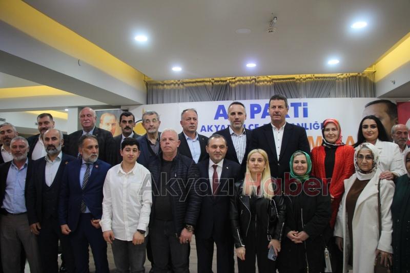 AK Parti Akyazı Teşkilatı iftarda bir araya geldi