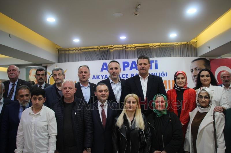 AK Parti Akyazı Teşkilatı iftarda bir araya geldi