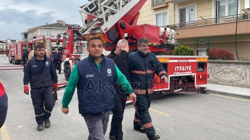 Alevlerin arasında kalan itfaiyeci öldü, arkadaşları gözyaşlarına boğuldu