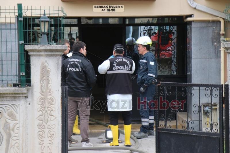 Alevlerin arasında kalan itfaiyeci öldü, arkadaşları gözyaşlarına boğuldu